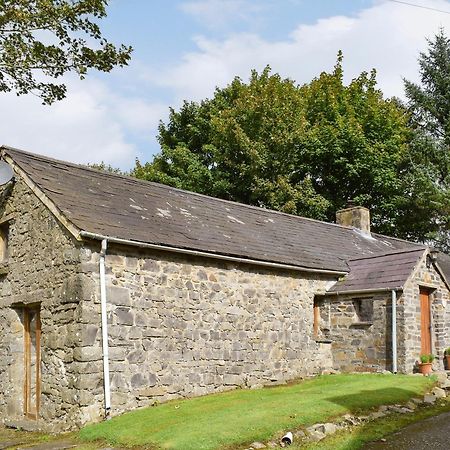 Ty Christian Villa Llwyn-Dafydd Екстериор снимка