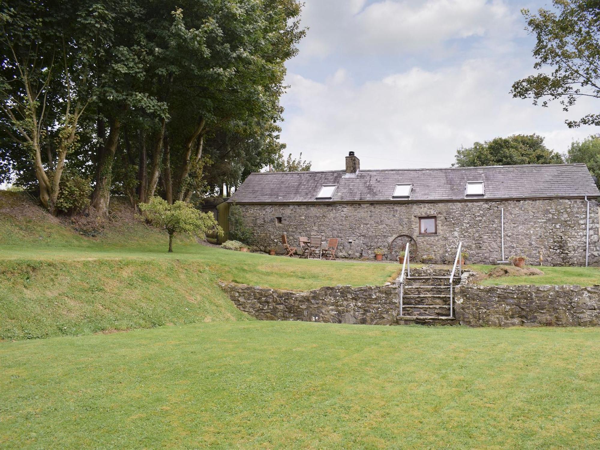 Ty Christian Villa Llwyn-Dafydd Екстериор снимка