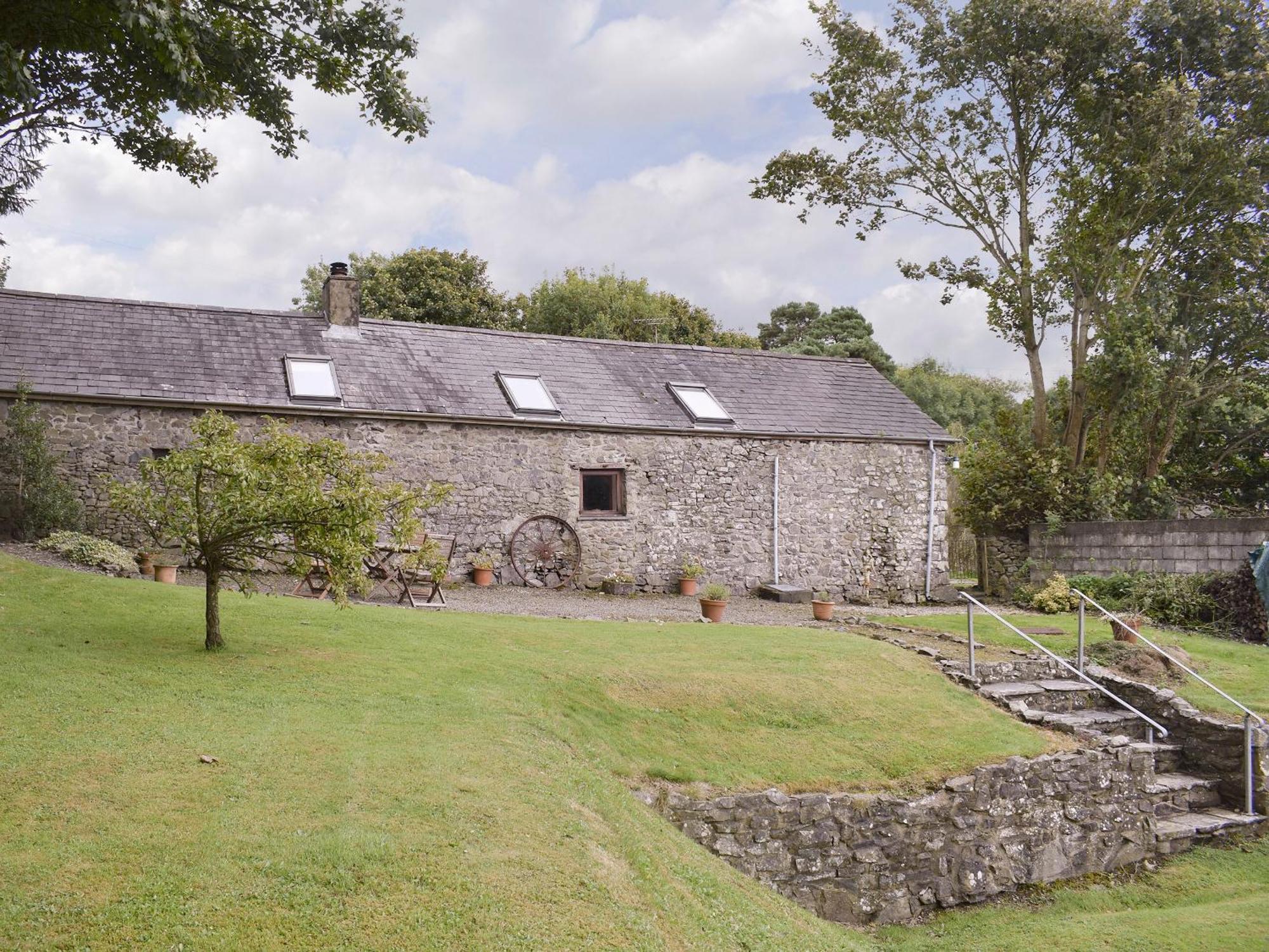 Ty Christian Villa Llwyn-Dafydd Екстериор снимка